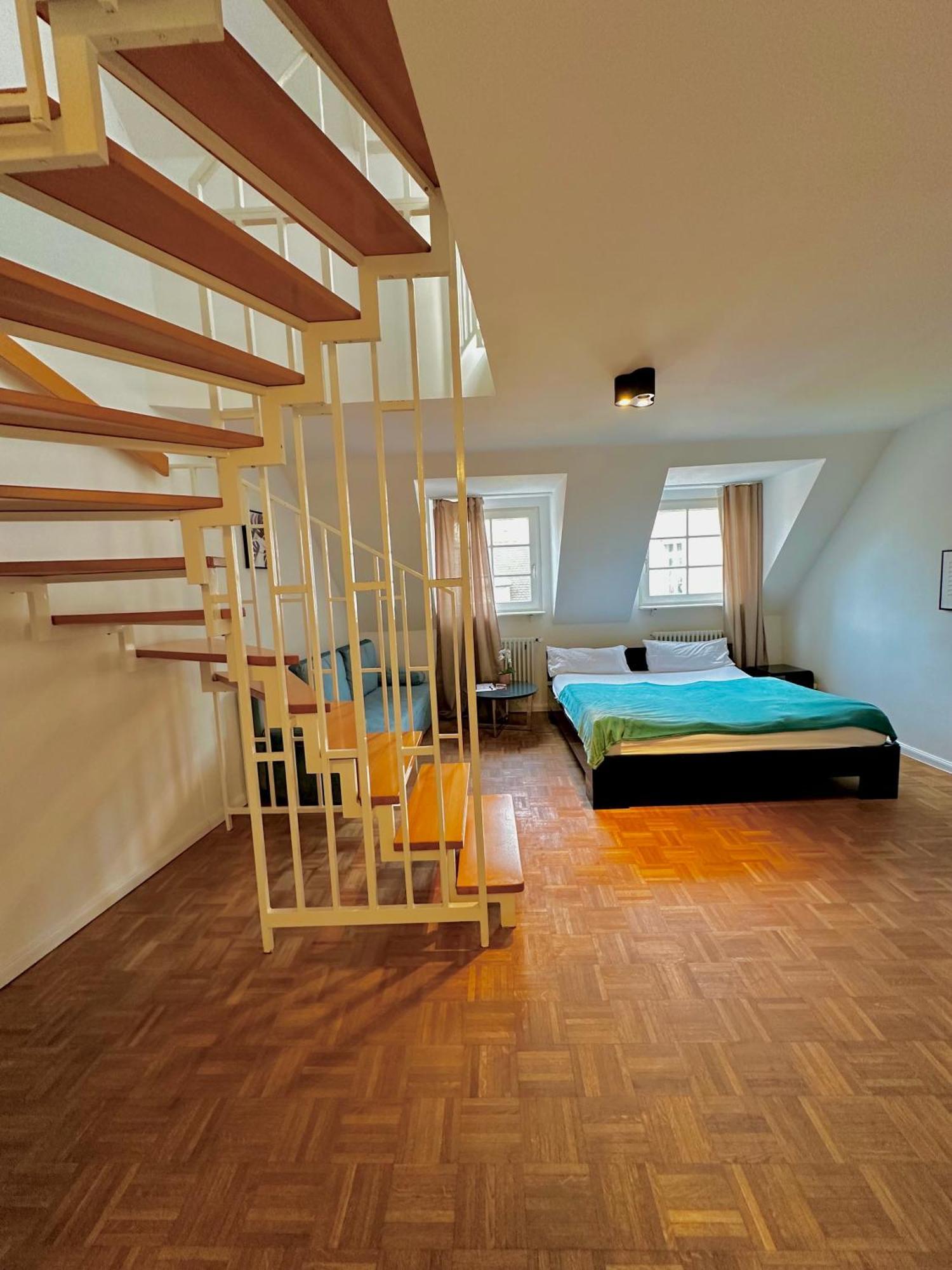 Hirsch Appartements Baden-Baden Exterior photo
